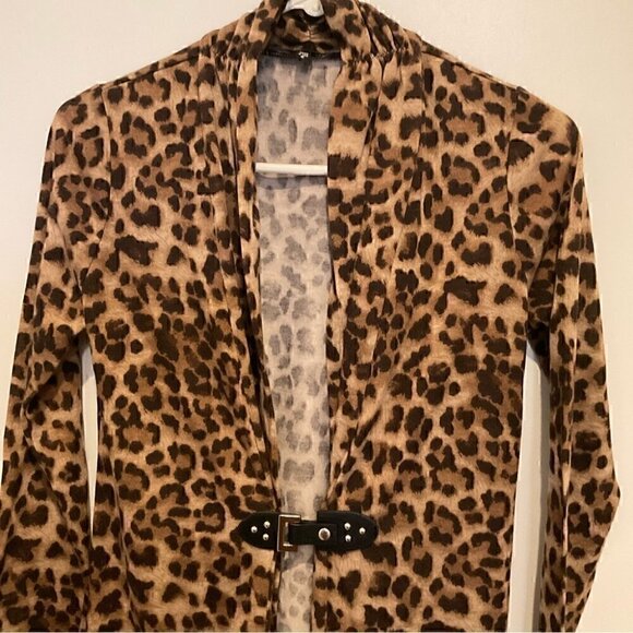 Animal Print open front cardigan with black buckle snap belts - Picture 3 of 6